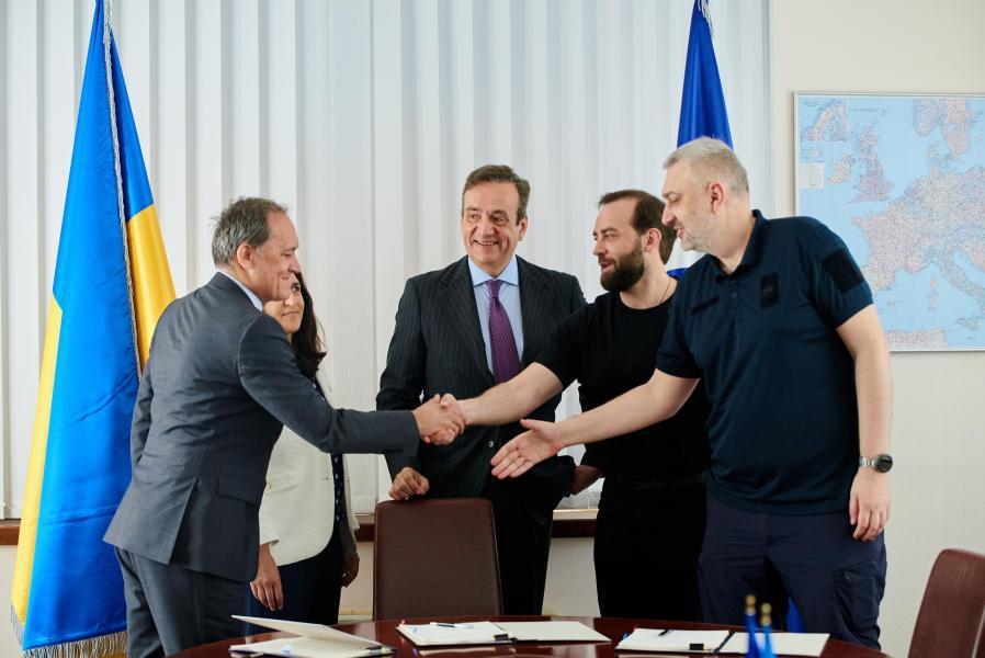 EIB And Ukrainian Railways Sign €6.7 Million EU Grant To Address Urgent Needs Of Rail Transport Services