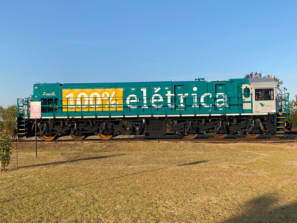 Vale's 100% Electric Locomotive Leaves The Factory