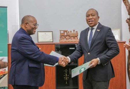 CFM and NRZ Formalise Cross-Border Rail Agreement